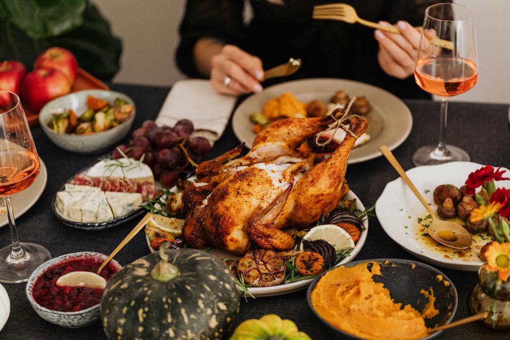 Enjoy an uncomplicated Thanksgiving meal this year. Focus on Thanksgiving gratitude during preparation rather than the meal itself